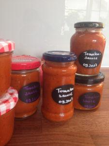 Read more about the article [Vorrats-Rezept] Frische Tomatensauce, eingekocht
